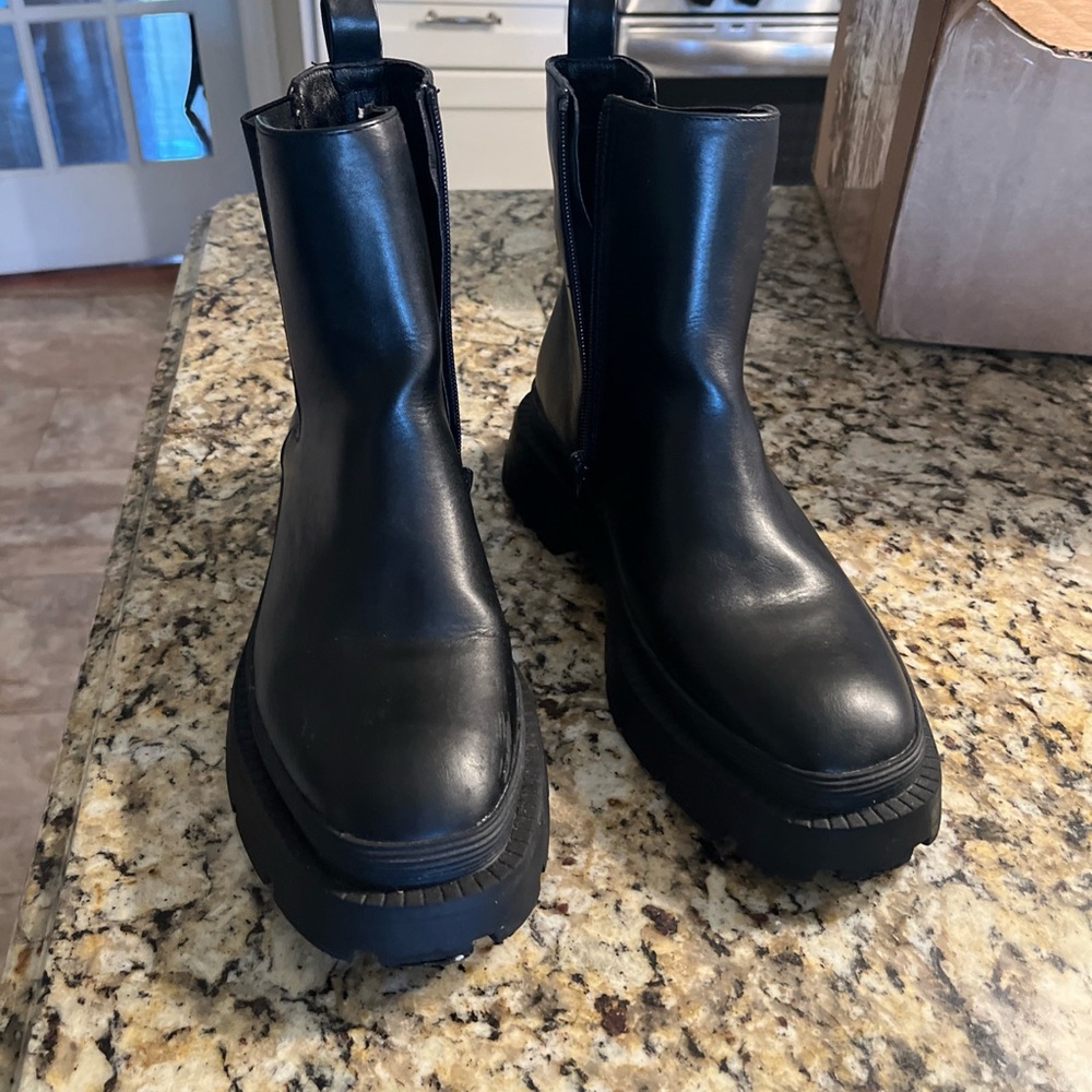 American Eagle Outfitters Black Combat Boots grunge y2k. Biker.  9.5